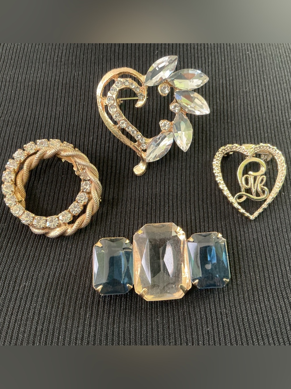 Vintage 4-Piece Brooch Set